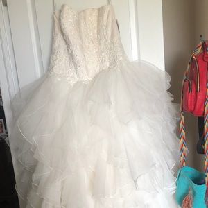 Oleg Cassini wedding gown